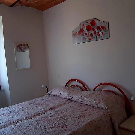 Appartamenti Di Luca&Sara Le Piazze Luaran gambar