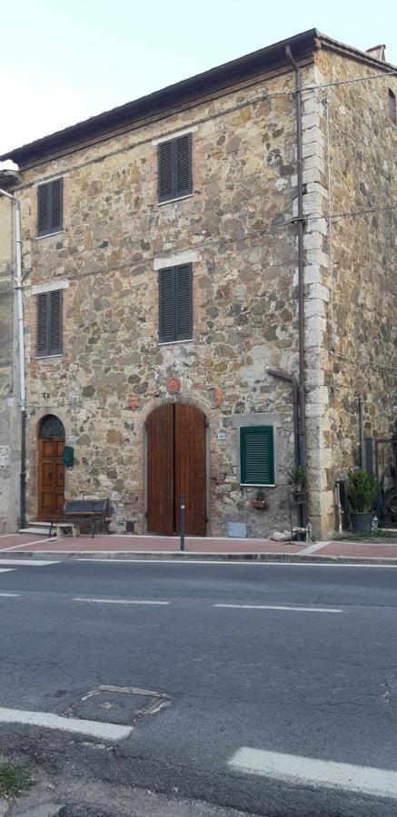 Appartamenti Di Luca&Sara Le Piazze Luaran gambar
